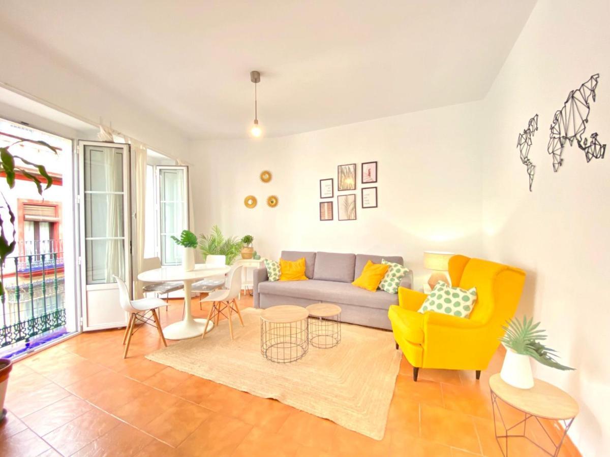 Comfortable Studio Old Town, Parking Optional เซบีญา ภายนอก รูปภาพ