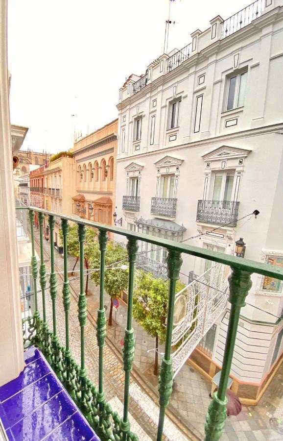 Comfortable Studio Old Town, Parking Optional เซบีญา ภายนอก รูปภาพ