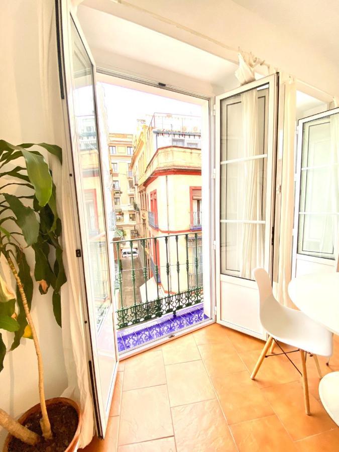 Comfortable Studio Old Town, Parking Optional เซบีญา ภายนอก รูปภาพ