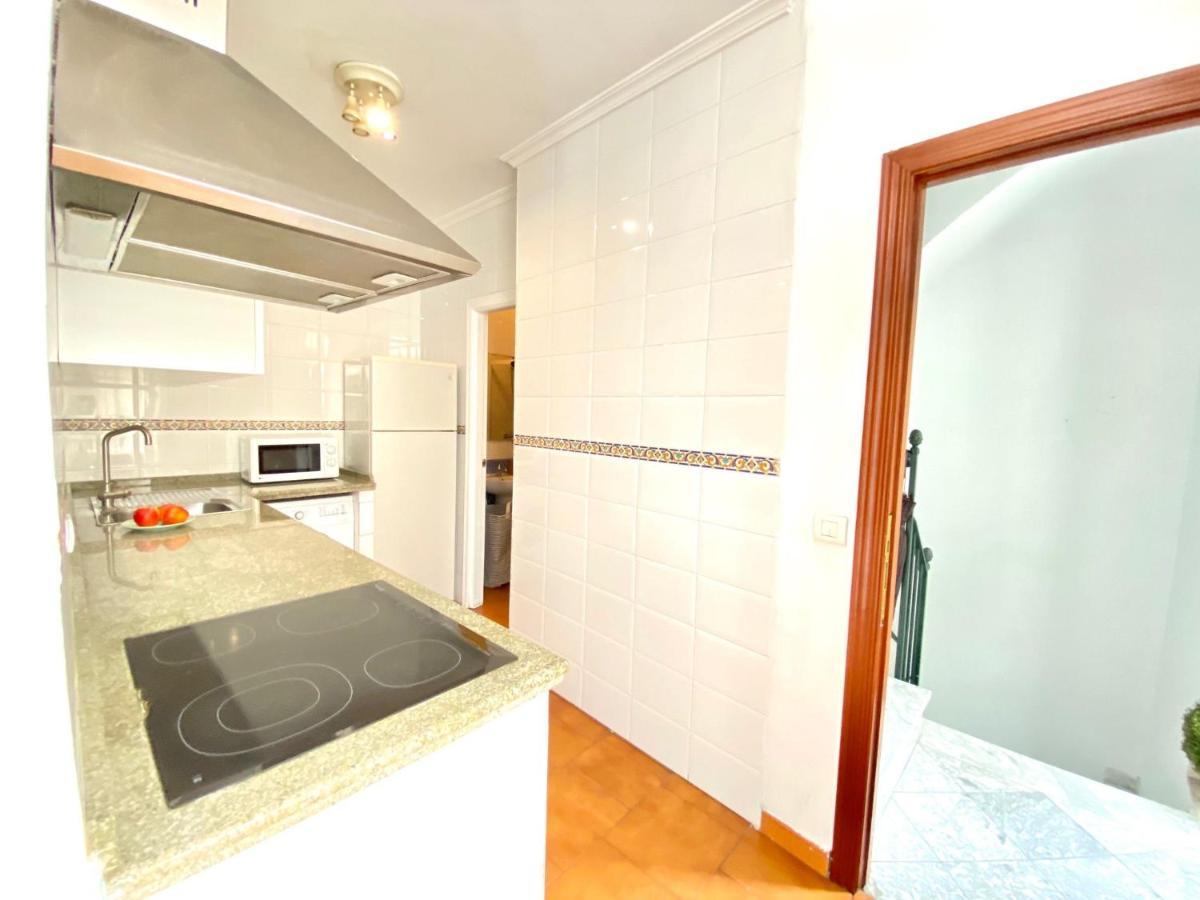 Comfortable Studio Old Town, Parking Optional เซบีญา ภายนอก รูปภาพ